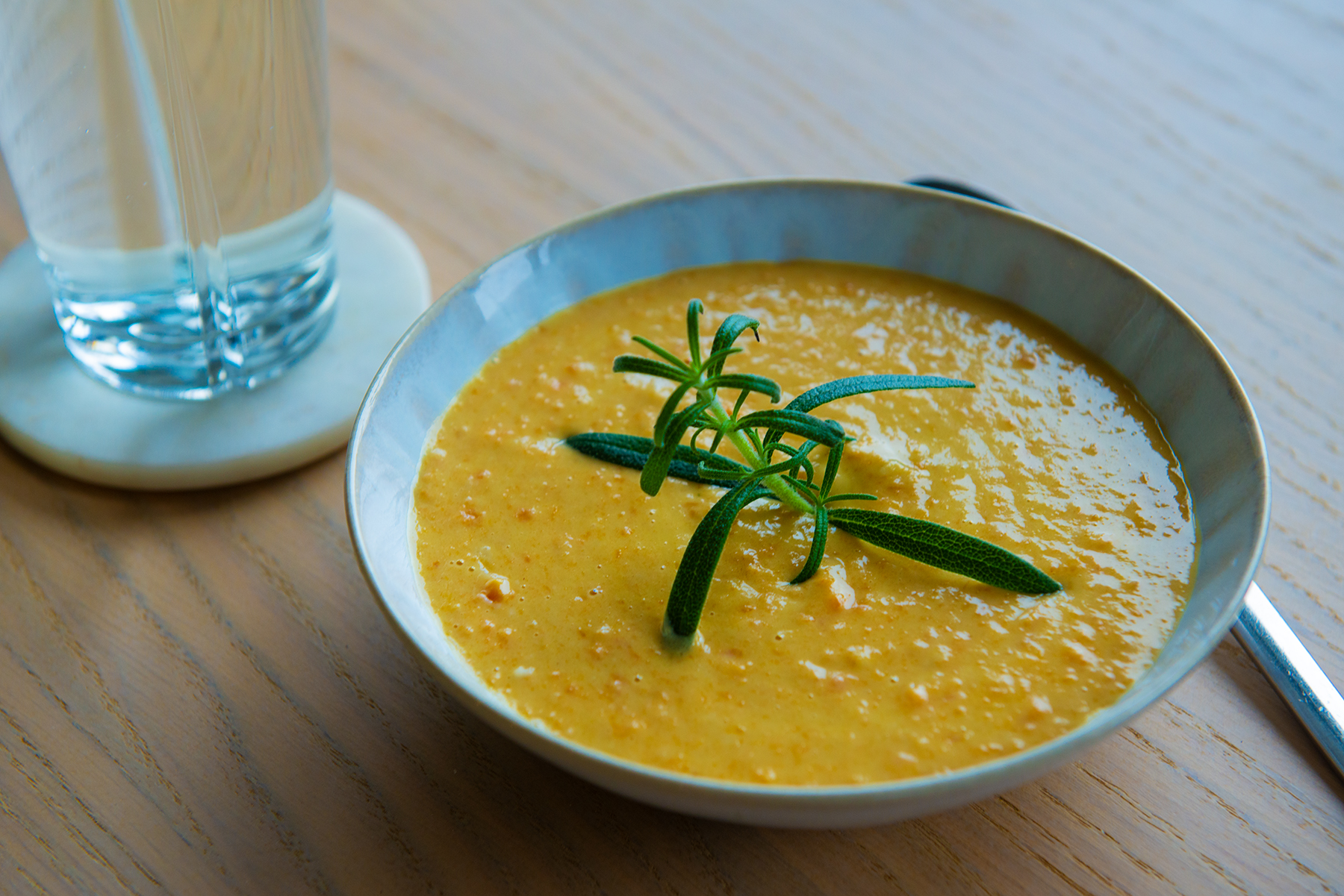 Gulrotsuppe med chili og ingefær